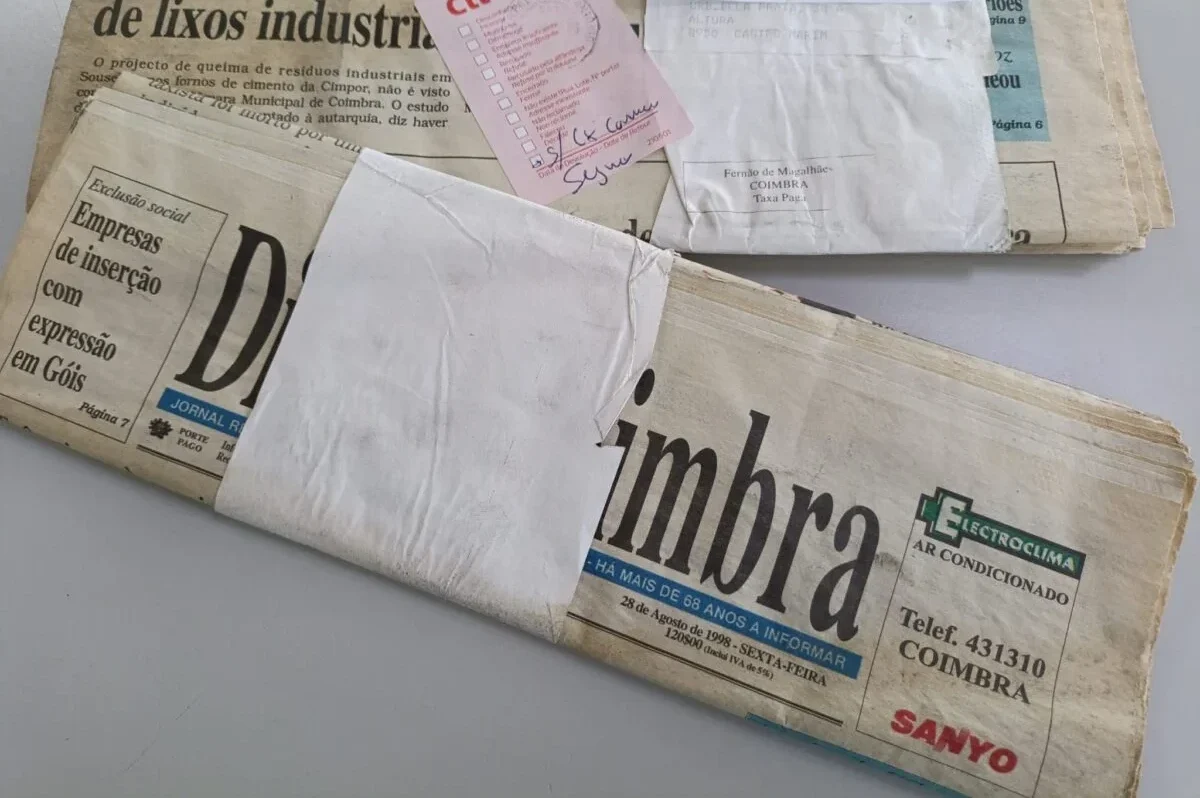 Capa amarelada do jornal "Diário de Coimbra" de 29 de agosto de 1998, com o nome Coimbra