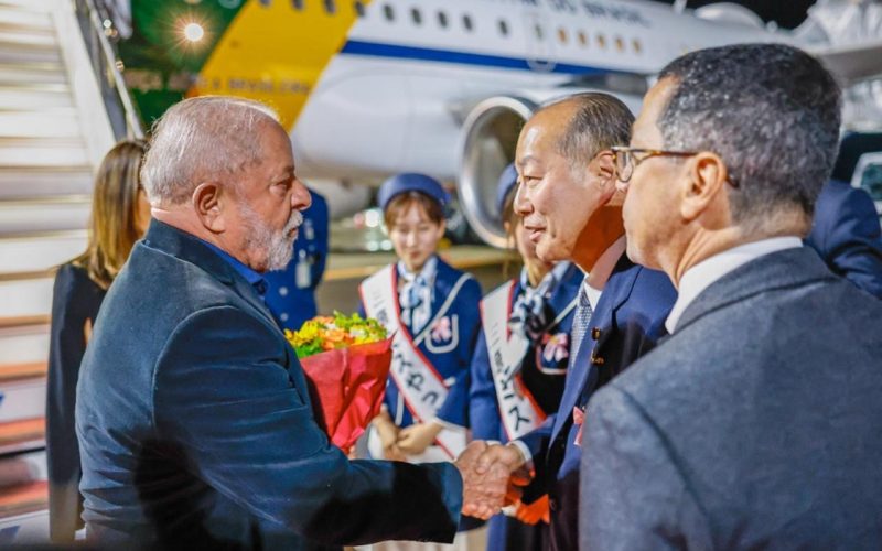 Presidente brasileiro inicia agenda em Tóquio visando ampliar parcerias econômicas e discutir temas de interesse global