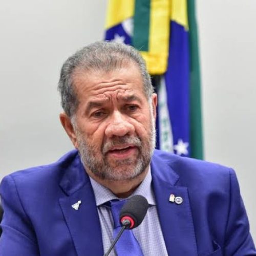 Lupi pede demissão da Previdência e Lula nomeia Wolney Queiroz como novo ministro