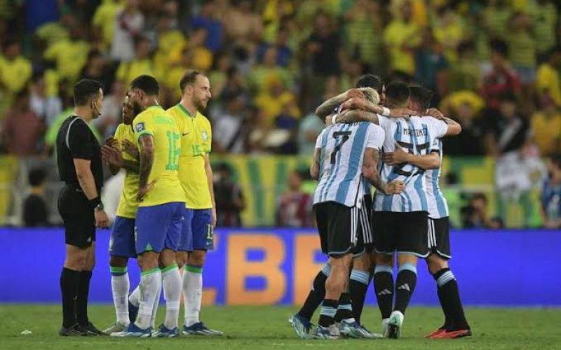 Brasil é goleado pela Argentina em vexame histórico