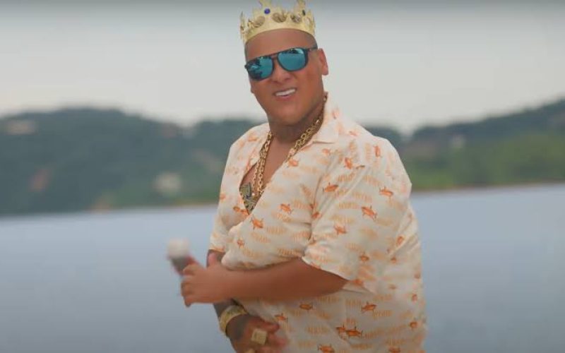 MC Ryan poderá frequentar bares e prostíbulos apenas para fazer shows, determina Justiça