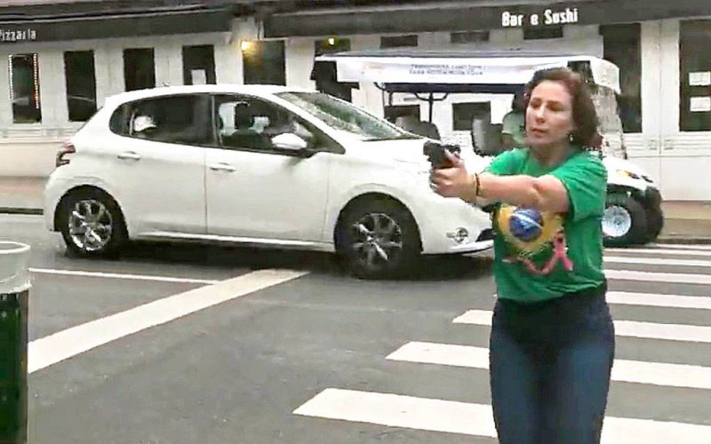 Reprodução: Folha de São Paulo