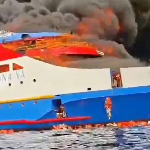 Foto: Ferry-Fire Indonésia